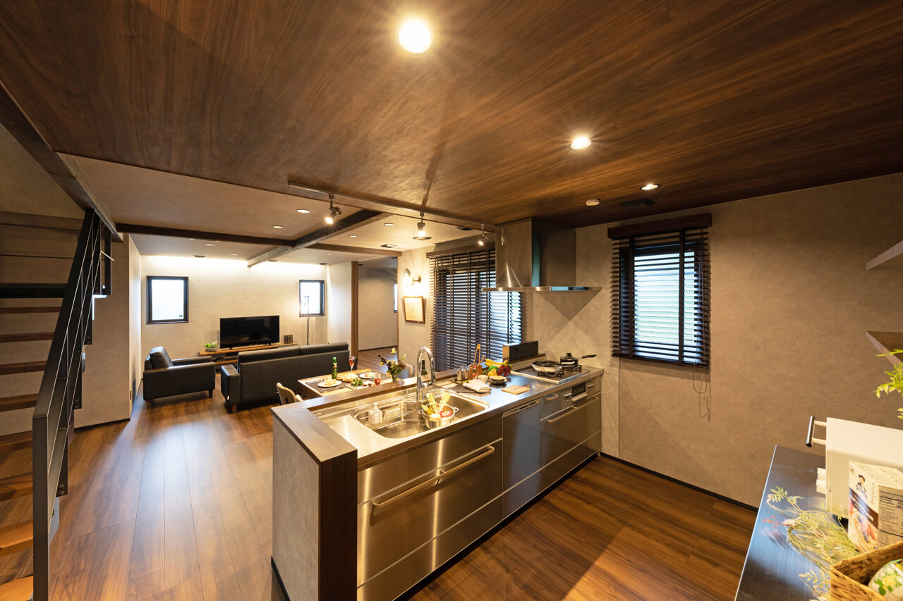 隠れ家ロフトがあるインダストリアルな平屋 ギャラリー ユーディーホーム